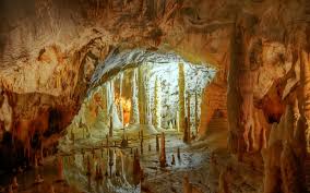 grotte-di-frasassi